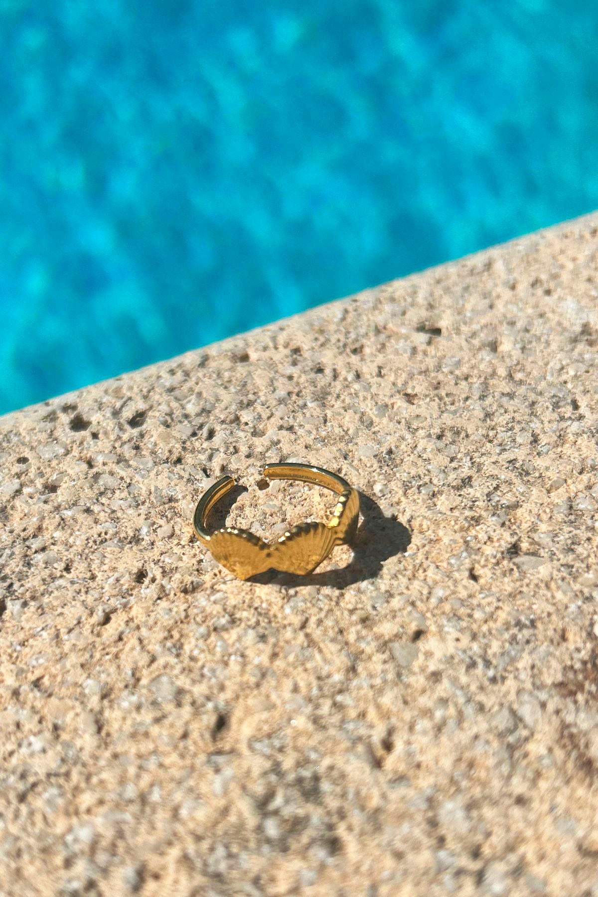 De Mar Shell Ring - Gold